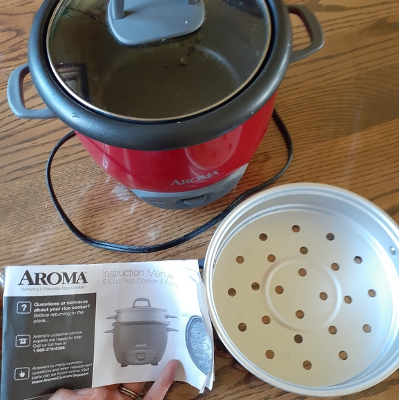 (sold) Aroma Rice Cooker - Picture 2 of 2